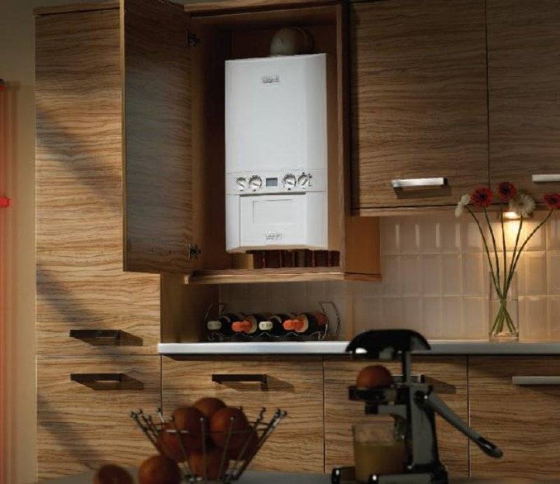 Как спрятать газовый котел, напольный или настенный? выбор места: на кухне или в гостиной - в нише, в шкафу или в кухонный гарнитур, подбор идей и удачные фото