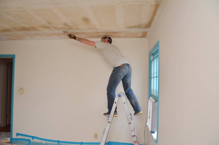 Чем покрасить потолок из гипсокартона: лучшие варианты красок, рекомендации профессионалов