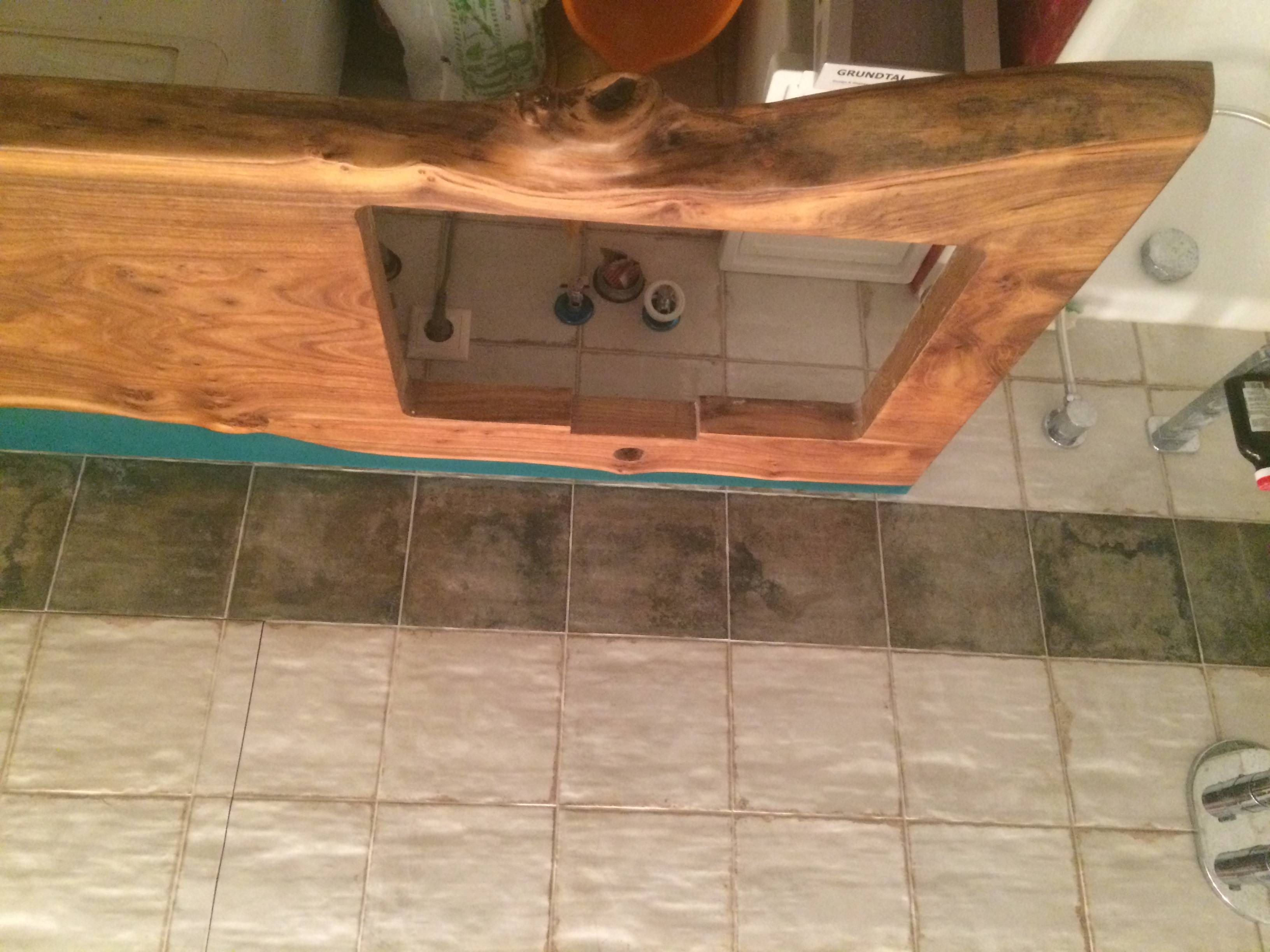 Столешница для ванной комнаты под раковину: 25 фотоидей, советы по выбору