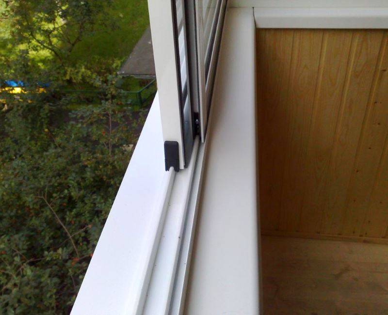 Какой балкон лутше поставить алюминевый или пластиковый