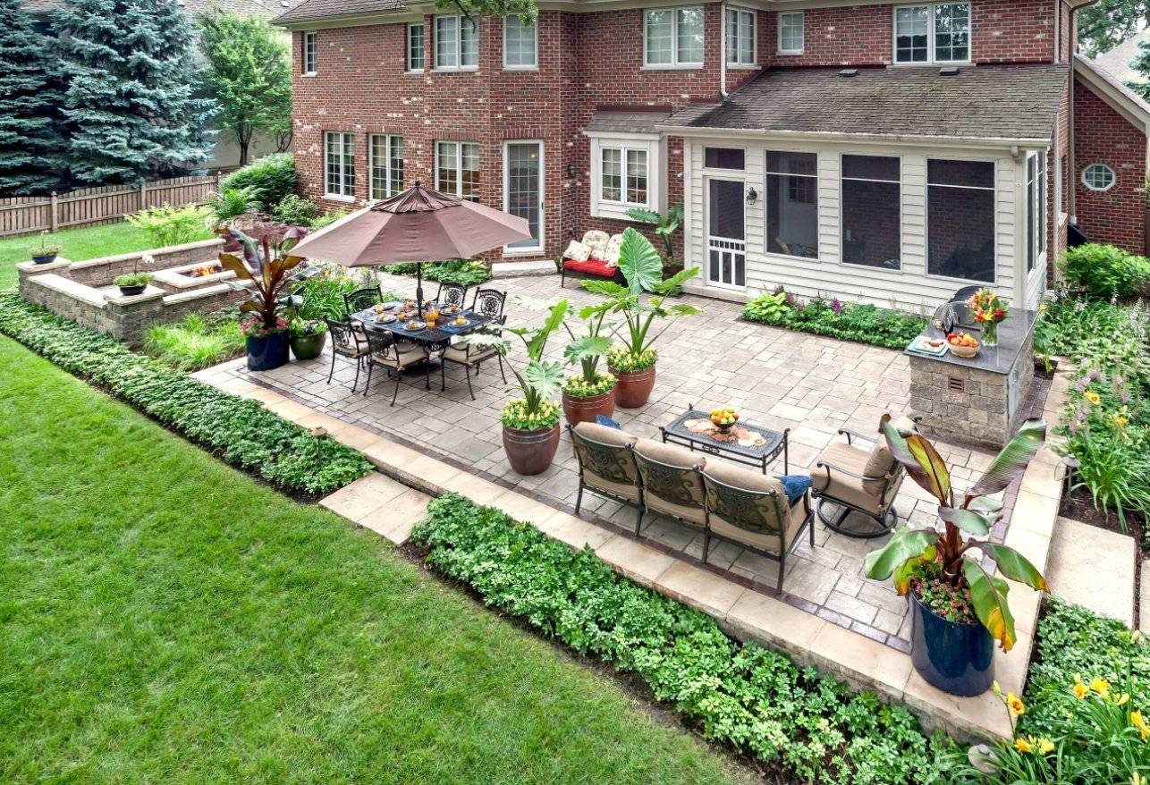 Дорожки на даче из тротуарной плитки – дизайн красивого двора (120+ фото)