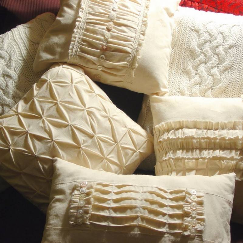 Декоративные подушки своими руками: мастер класс по шитью интерьерных диванных подушек, фото декоративных подушек на диван