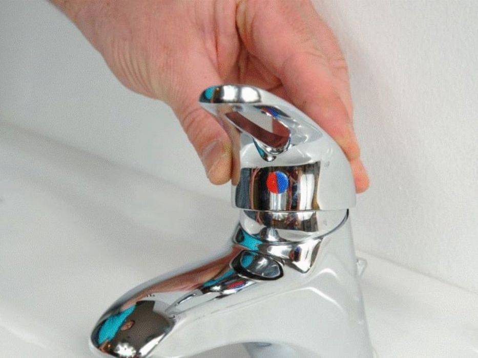 Как уменьшить расход воды по счетчику