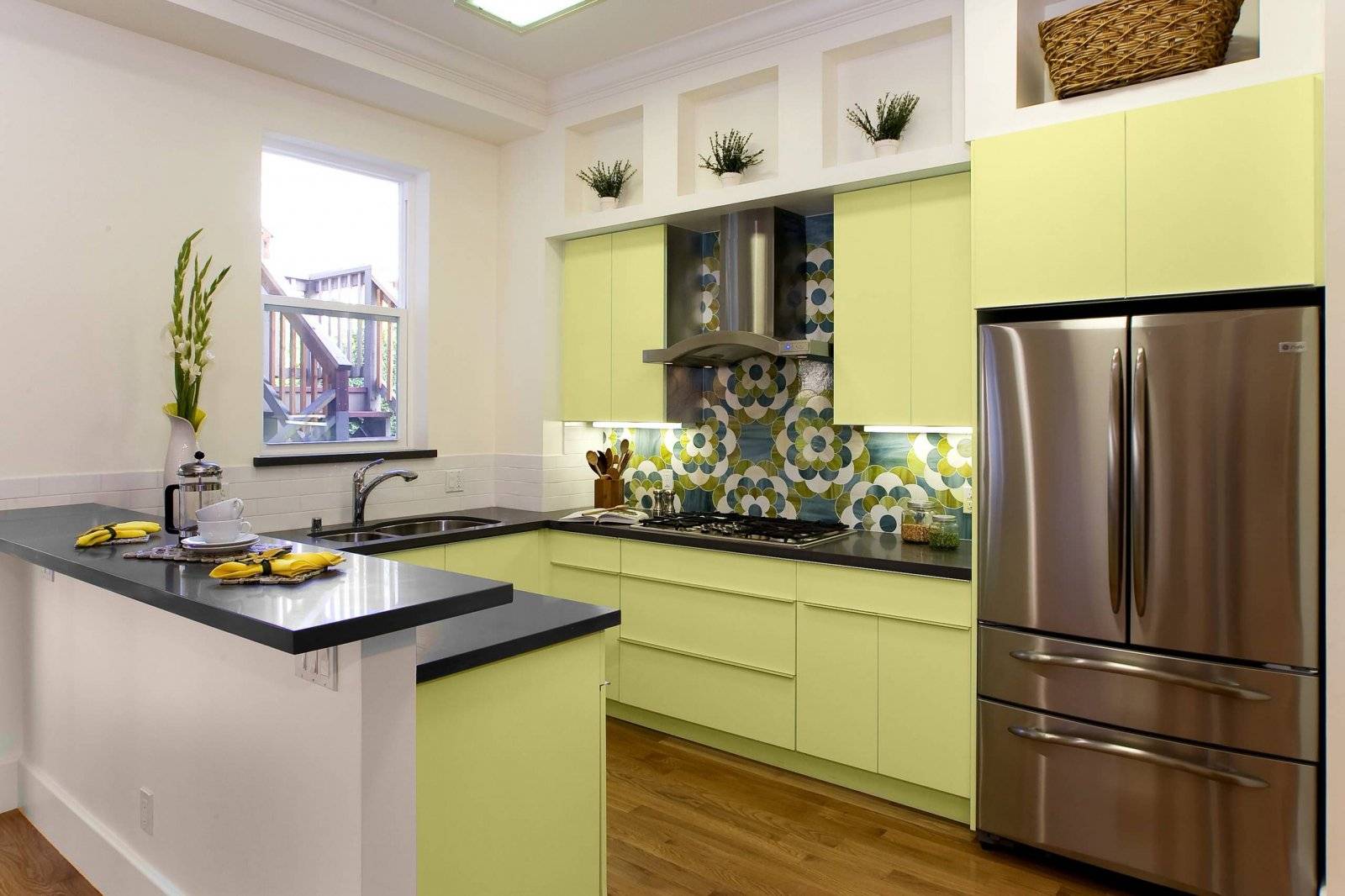 Кухня оливкового цвета: фото интерьера и сочетание с фасадом и фартуком белого или серого цвета