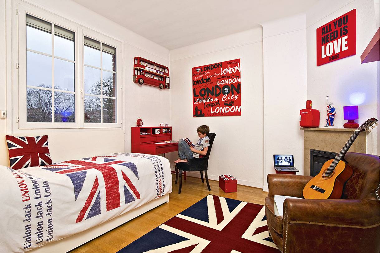 Классические английские обои или декор стен в британском стиле