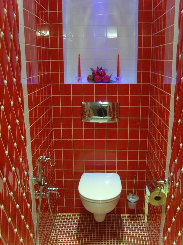 Особенности ремонта в маленьких ванных комнатах, совмещённых с туалетом