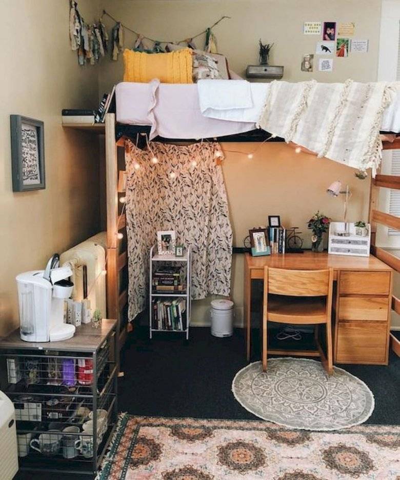 Как красиво обустроить свою комнату в общежитии