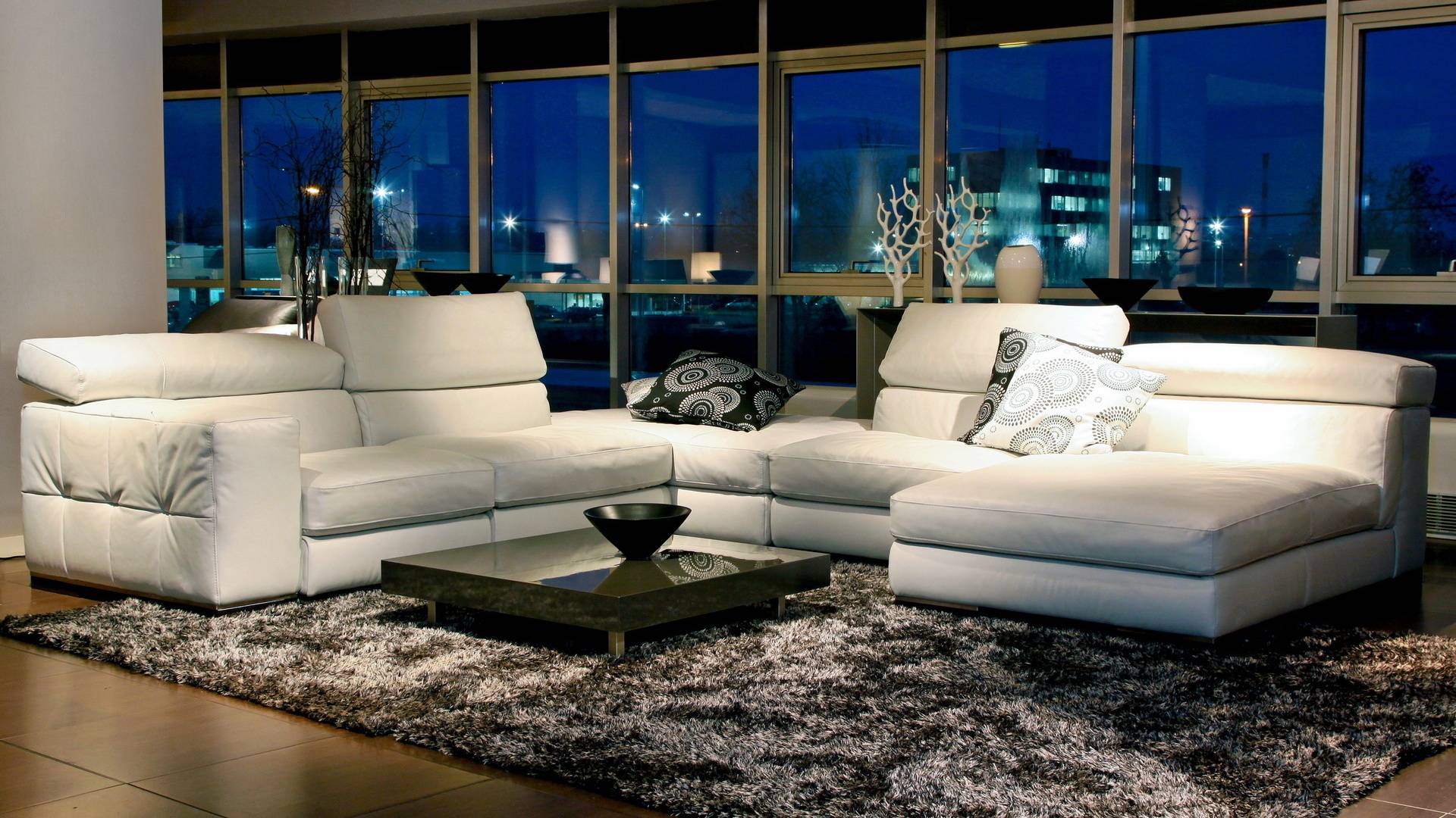 Белый диван - великолепные идеи использования роскошной мебели (120 фото)