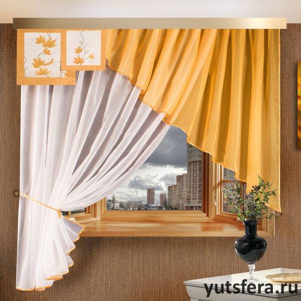 Как выбрать красивые занавески на маленькие окна, а также шторы в кухню, спальню или в деревенский дом