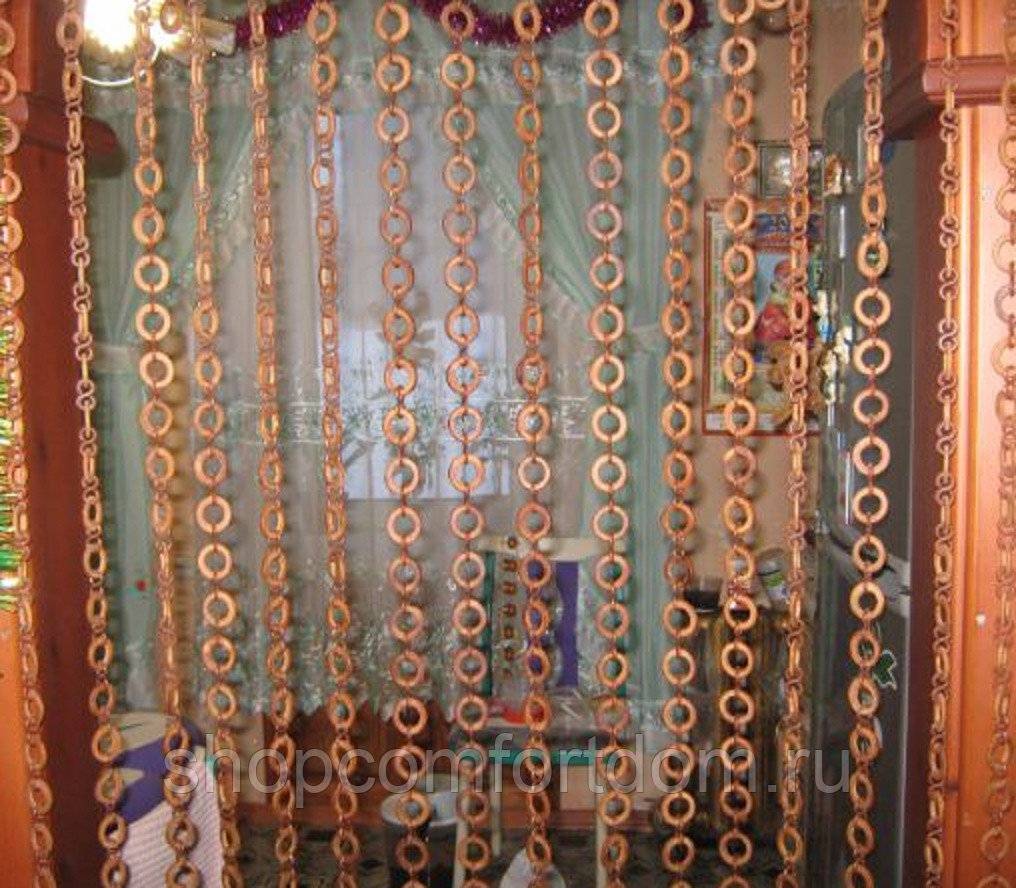 Декоративные шторы в дверной проем: виды, особенности, 75 фото