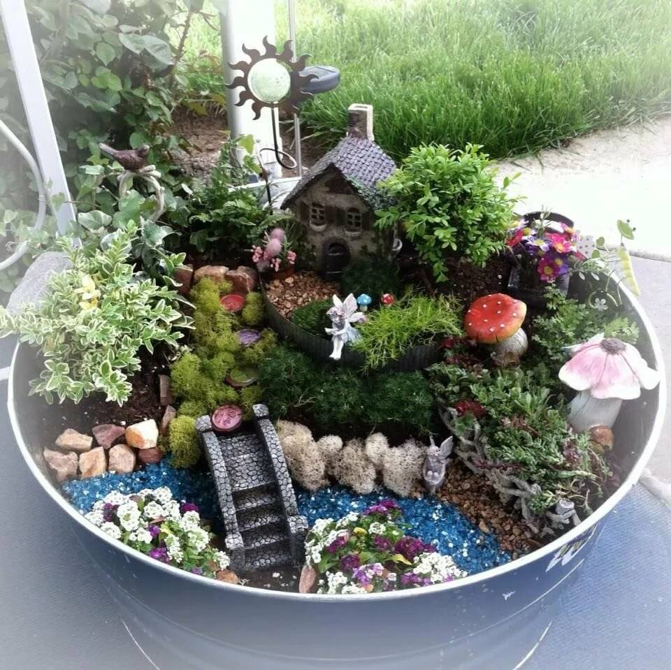 Как создать роскошный мини-сад своими руками из обычной бочки и нескольких цветов