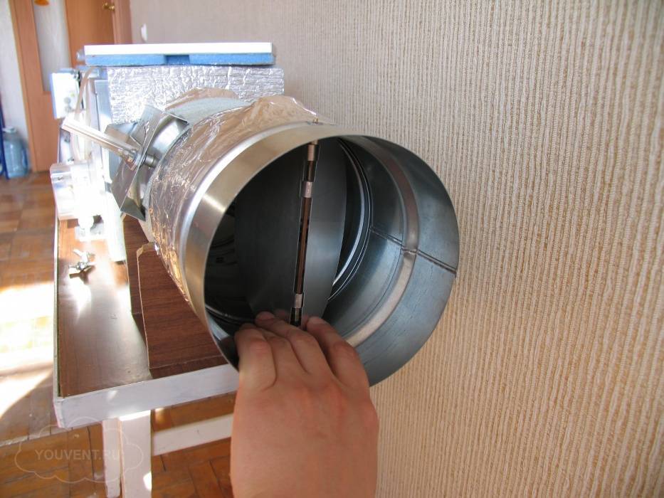 Обратный клапан на вентиляцию в квартире, на вытяжку