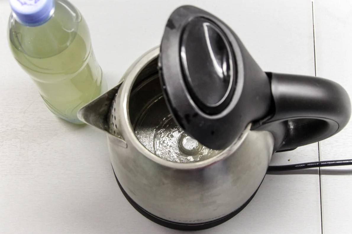 Как избавиться от накипи в чайнике: 7 эффективных способов в домашних условиях