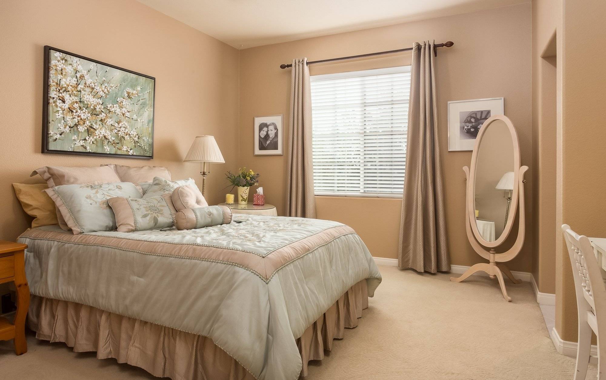 Фоновые решения для гостиной комнаты - 110 фото примеров