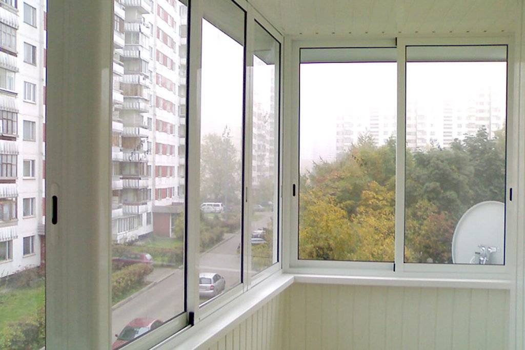 Раздвижные пластиковые окна на балкон в москве