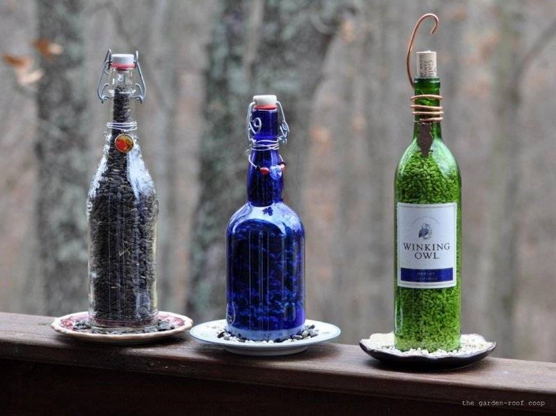 Что можно сделать из стеклянных бутылок своими руками для сада и огорода