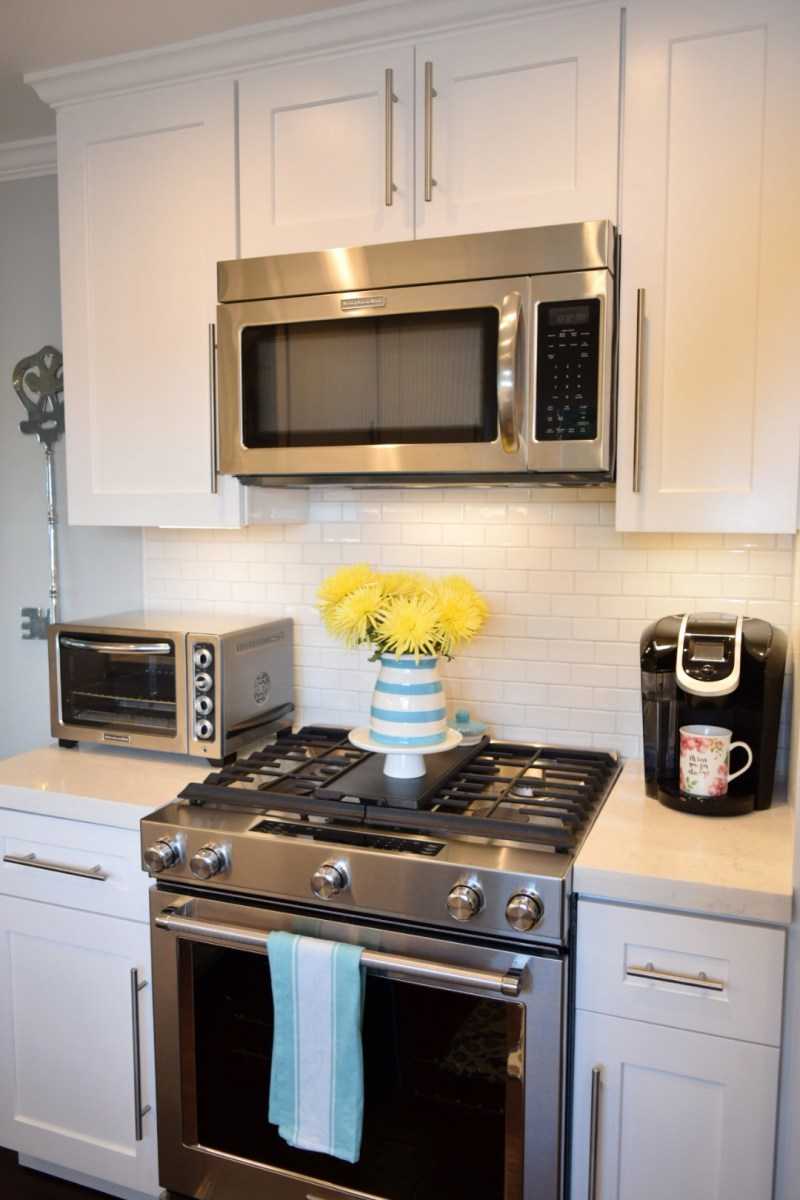 Микроволновка на кухне (25 фото): варианты размещения и идеи для маленькой кухни