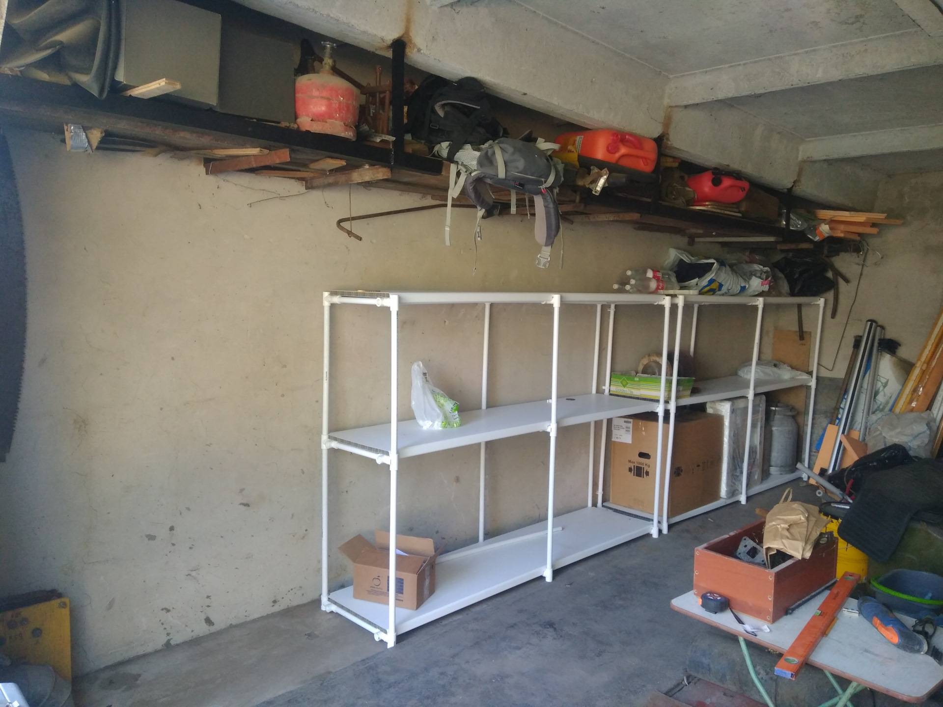 Полки и стеллажи в гараж +75 фото расстановки и изготовления