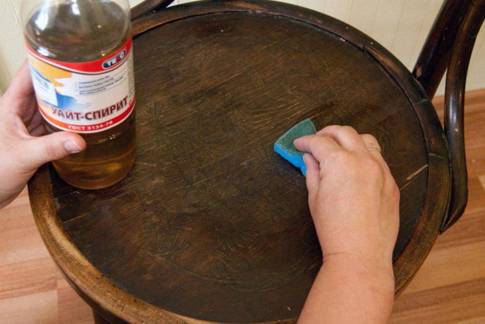 Как снять лак с деревянной поверхности в домашних условиях? чем смыть старое покрытие с дерева, как правильно удалить