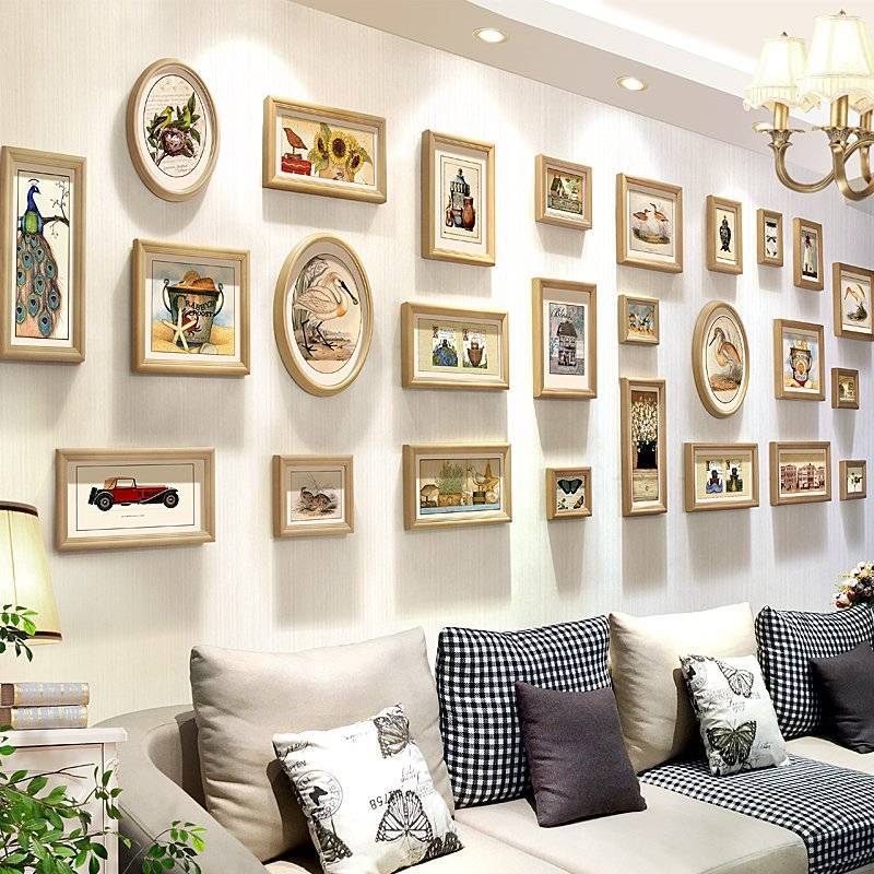 15 лучших идей для оформления стены в гостиной над диваном