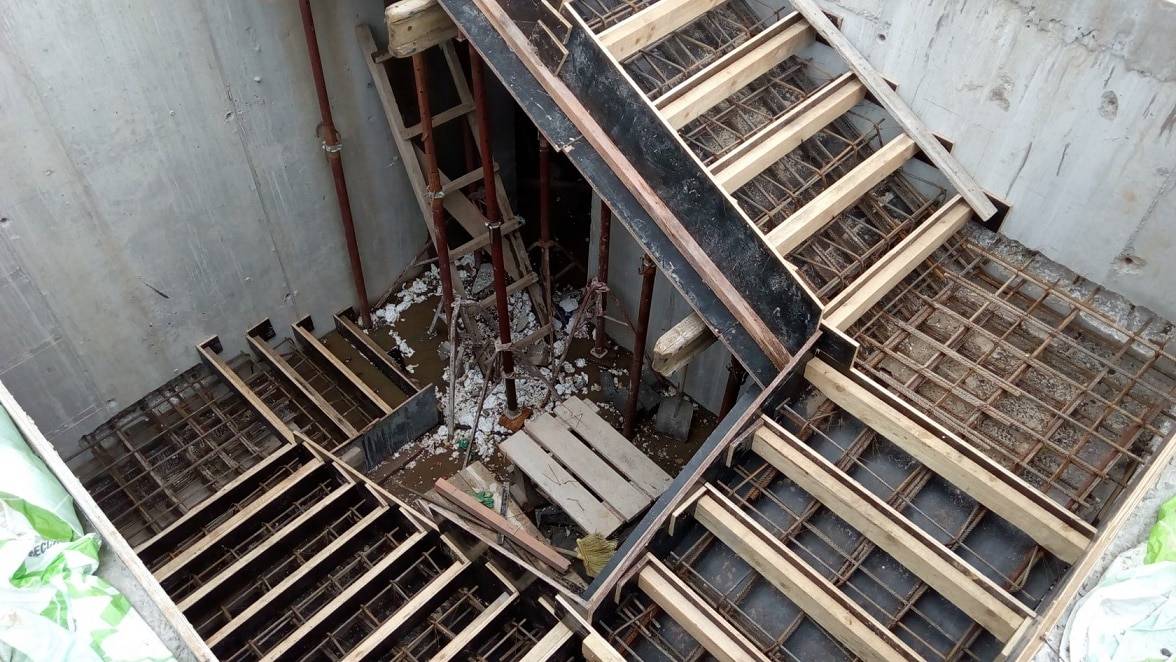 Лестница из бетона своими руками: как залить на второй этаж, пошаговая инструкция