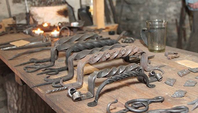 Кованые изделия своими руками: виды кованых изделий, как сделать подобное изделие собственноручно