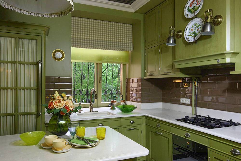 Кухня с зелёными фасадами: красиво, свежо и спокойно | домфронт