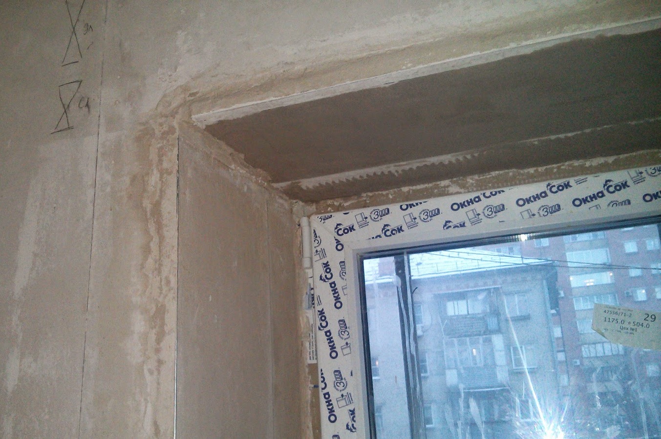 Как оштукатурить откосы на окнах: пошаговая инструкция