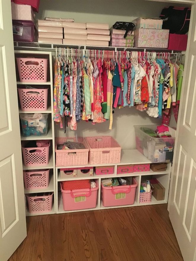 Хранение детской одежды в шкафу: 4 принципа, как навести порядок в детском шкафу