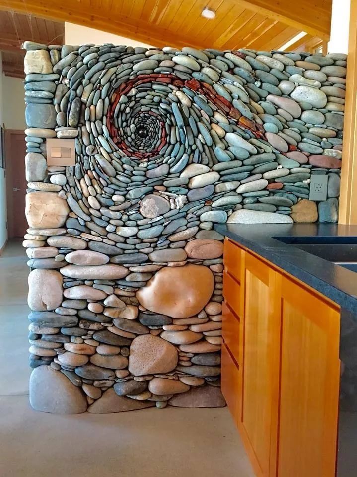 Декоративный камень в интерьере – идеи для декора
