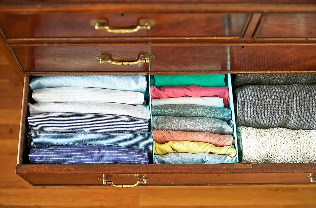 5 полезных советов, как хранить вещи в шкафу: особенности и интересные идеи