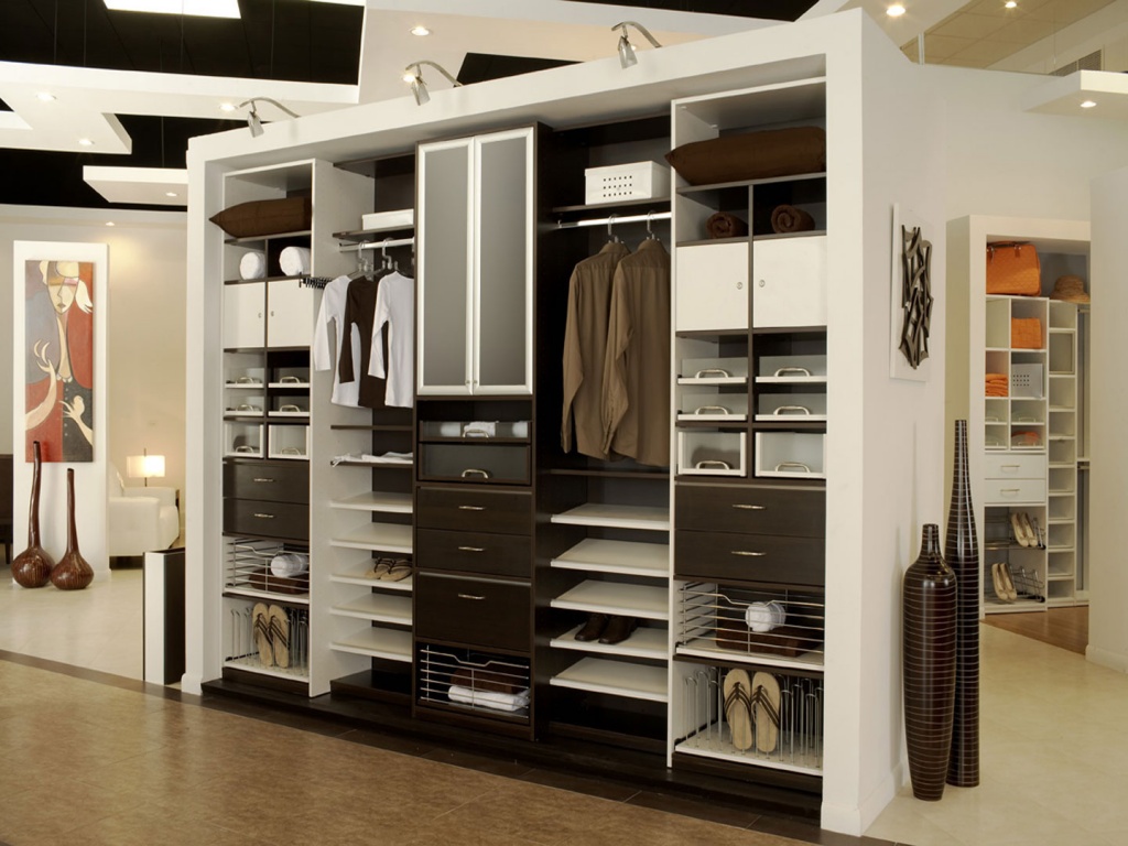 Шкаф в прихожую - современный дизайн и варианты размещения в интерьере