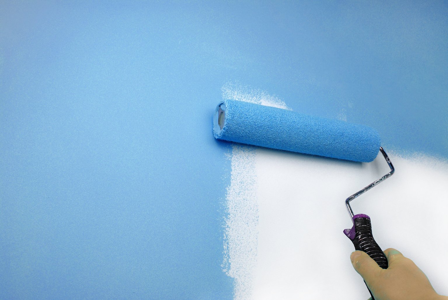 Как красить потолок водоэмульсионкой без разводов