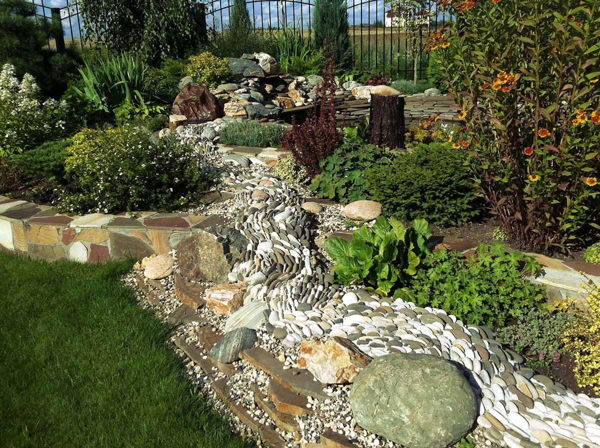 Сухой ручей в ландшафтном дизайне сада и пошаговая инструкция как сделать своими руками + фото поэтапно