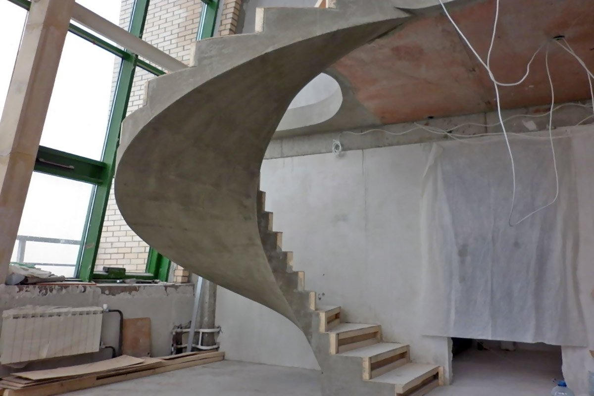 Лестницы монолитные из бетона – варианты конструкций и технология устройства