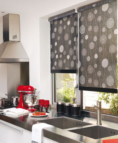 Рулонные шторы  на кухню на пластиковые окна - 23 фото