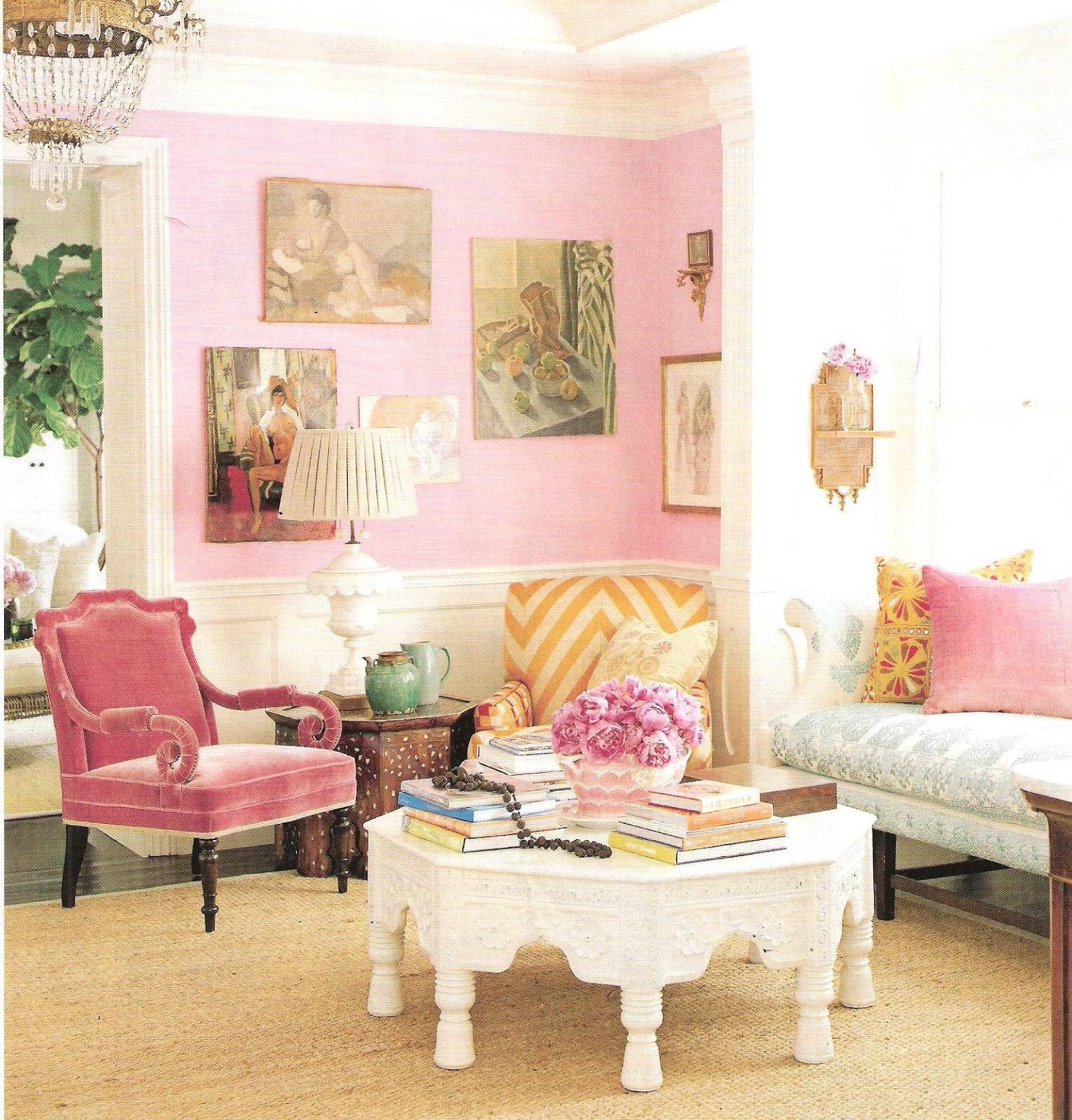Розово серая гостиная. розовый цвет в интерьере гостиной комнаты. дизайн гостиной в красном и сером