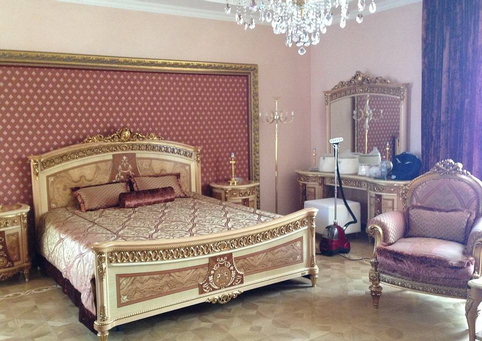 Спальня в стиле барокко - 75 фото исключительно богатой обстановки