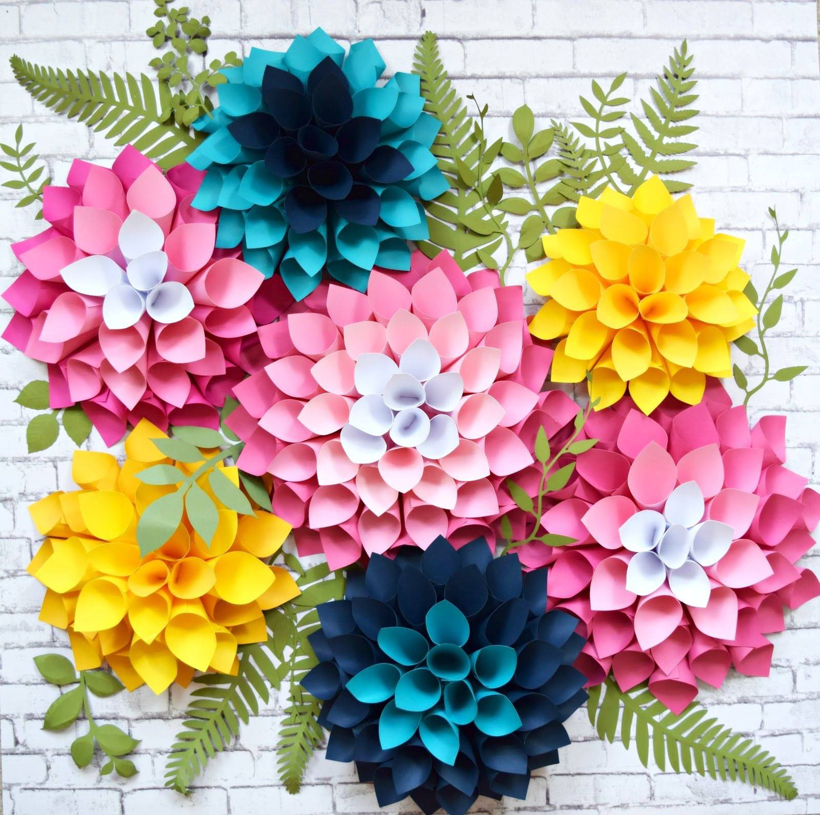 Искусство оригами: делаем бумажные цветы