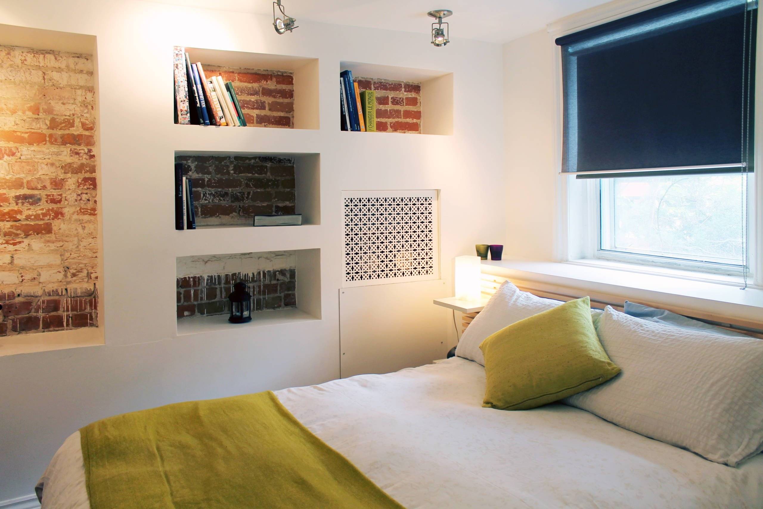 32 идеи для декорирования пространства над кроватью