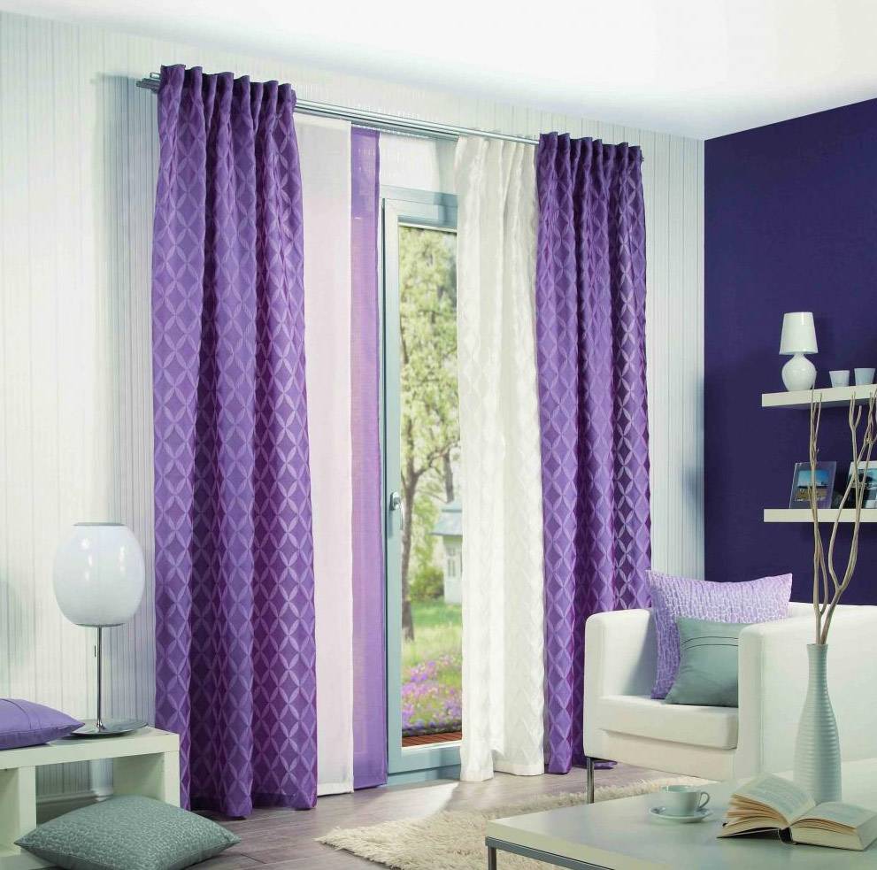 Фиолетовые шторы в спальню: фото дизайна