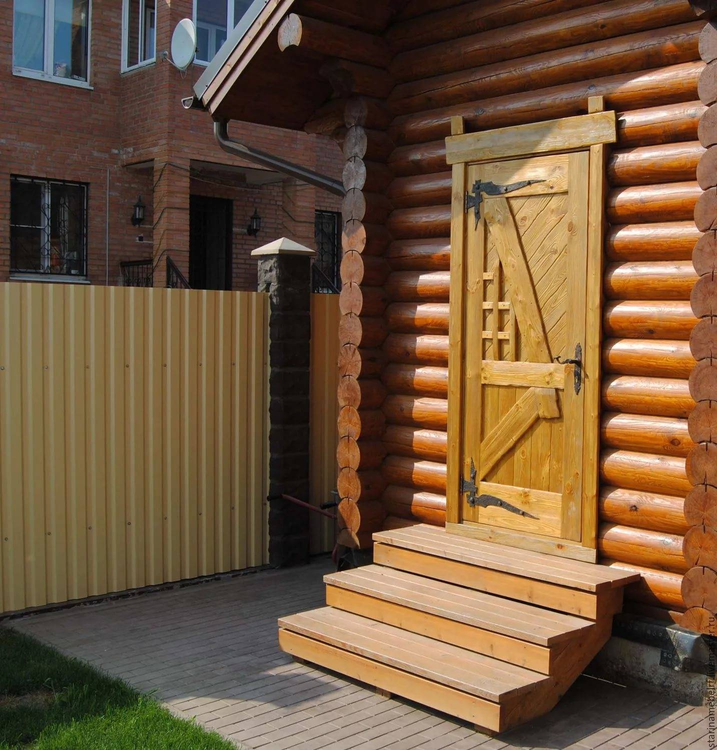Приобретение утепленных входных деревянных дверей — на что обратить внимание