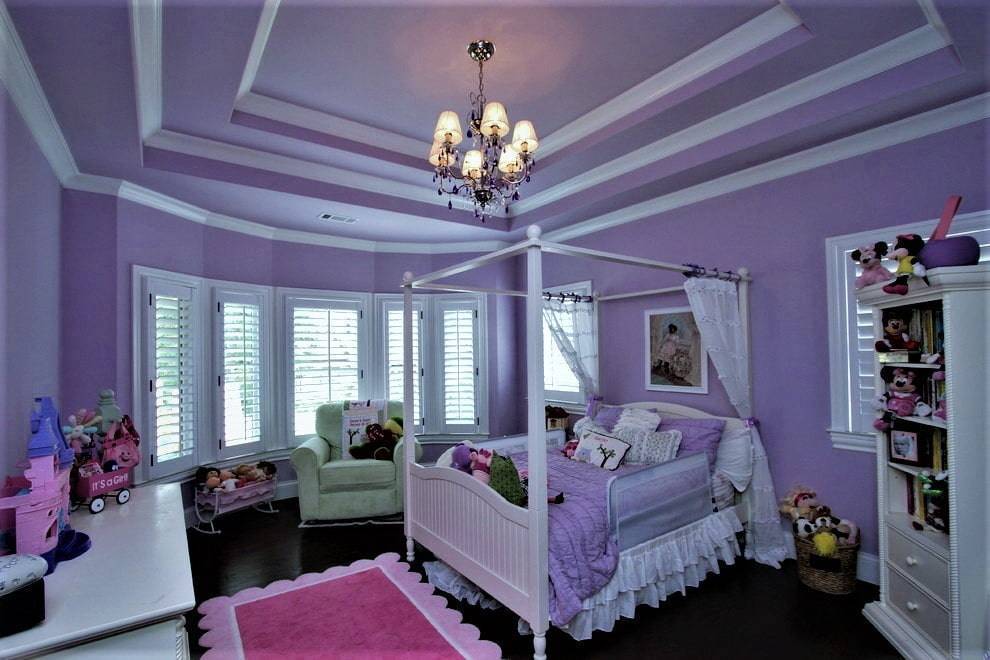 Фиолетовый натяжной потолок — фото и видео использования в дизайне всех оттенков сиреневого