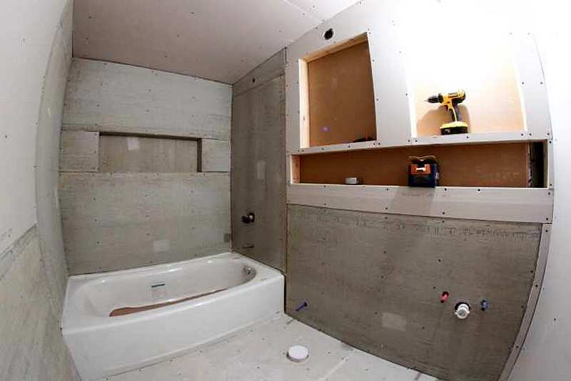 Самостоятельное выравнивание стен в ванной гипсокартоном