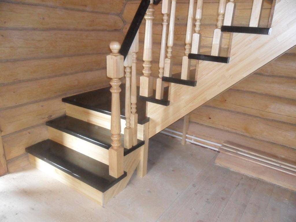 Чем покрыть ступени деревянной лестницы - функциональное назначение и популярные виды покрытий