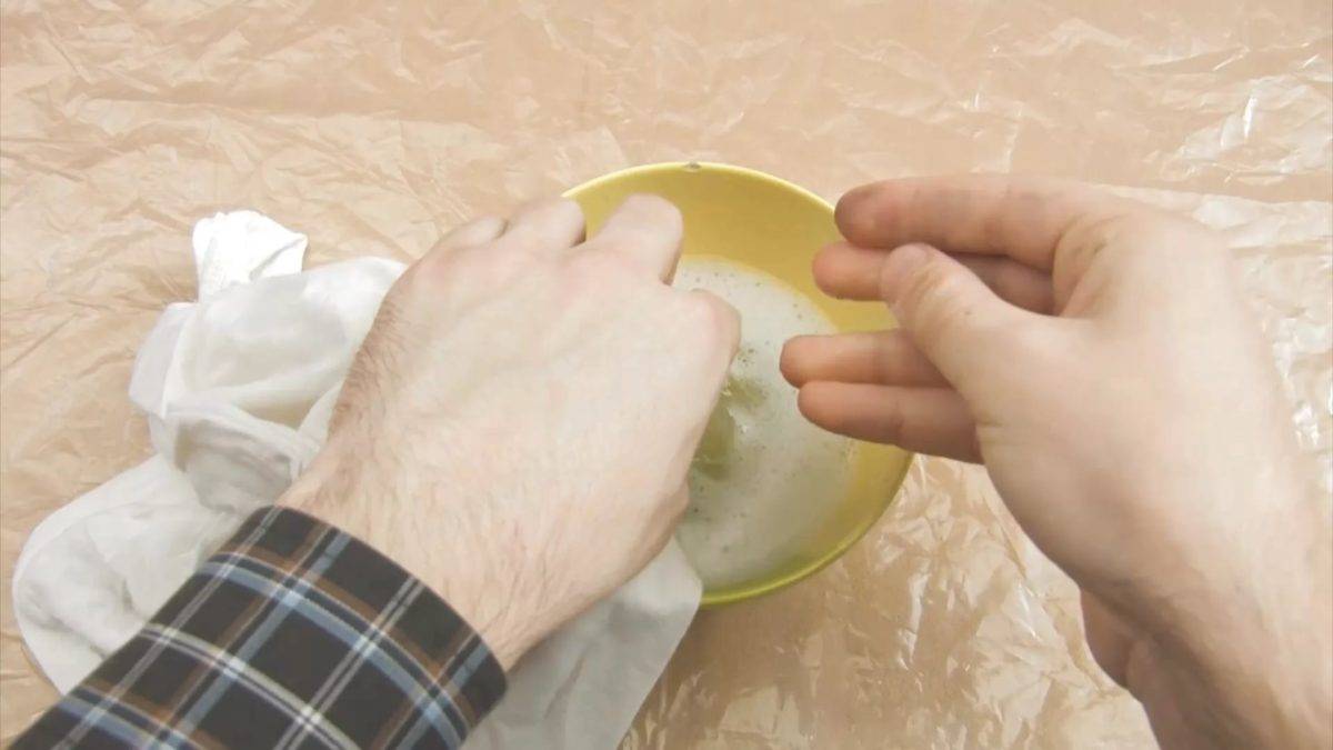 Как вывести жирное пятно с бумаги в домашних условиях