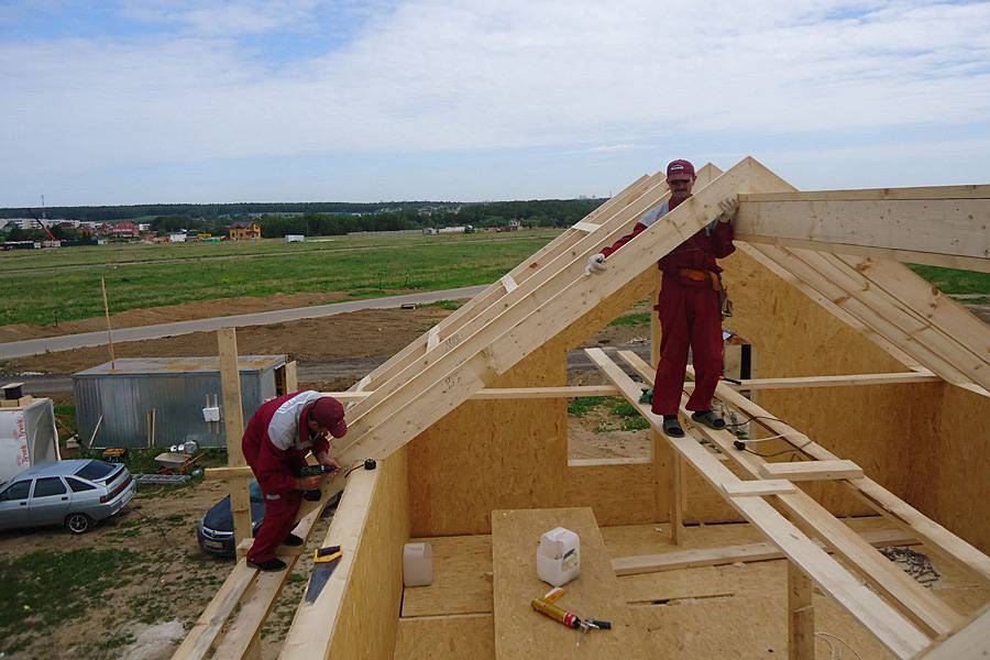 Крыша дома из бруса: строительство своими руками