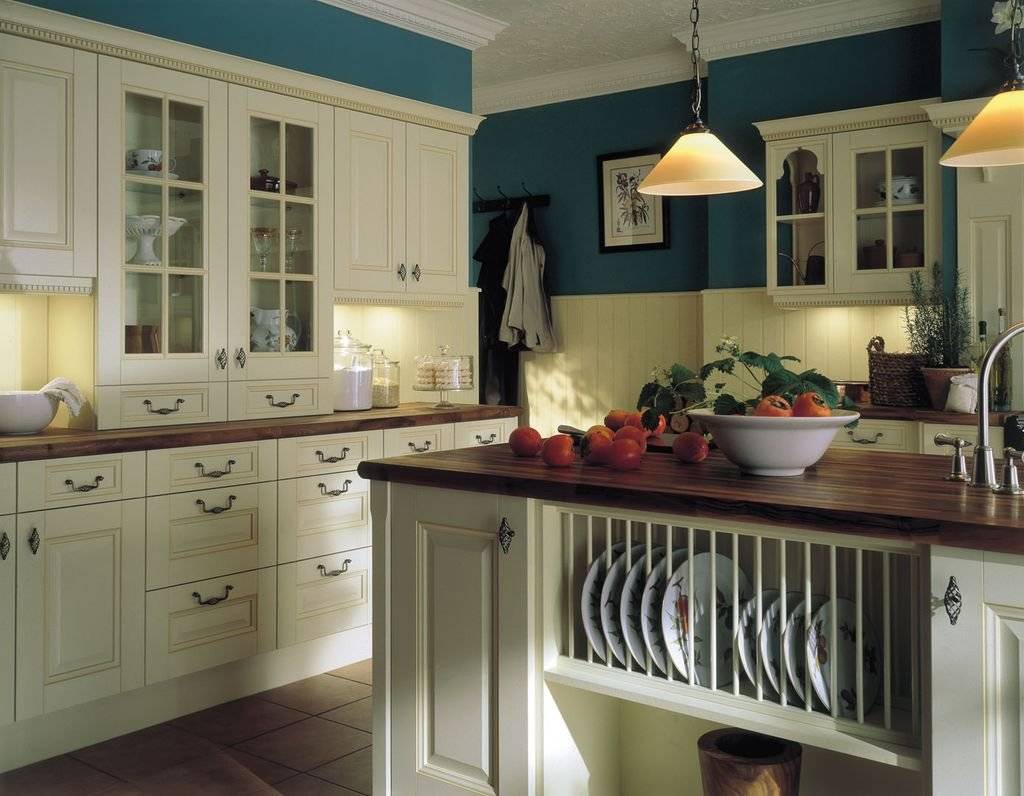 Бежевый цвет в интерьере кухни: 3 подсказки, 9 сочетаний и 100 фото для вдохновения