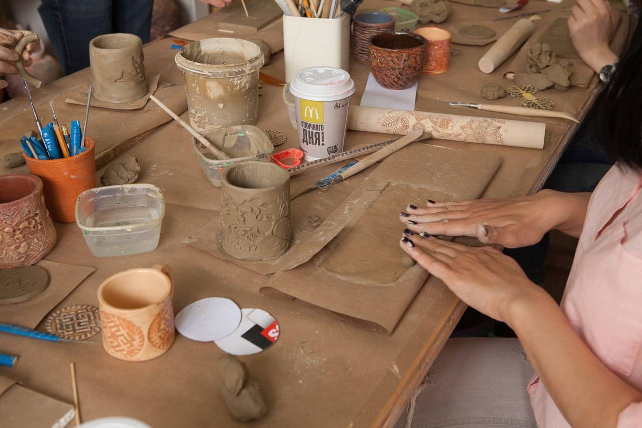 Поделки из глины своими руками: мастер-класс для начинающих и секреты работы с материалом