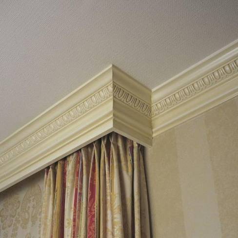 Как правильно повесить карниз для штор на стену и потолок: расстояние, необходимая фурнитура